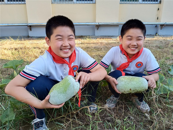 聊城第五中学郭萌图片